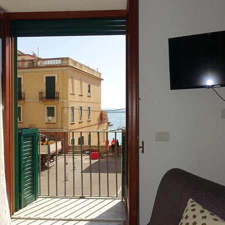 Ninina Boutique Suites Salerno Exterior photo