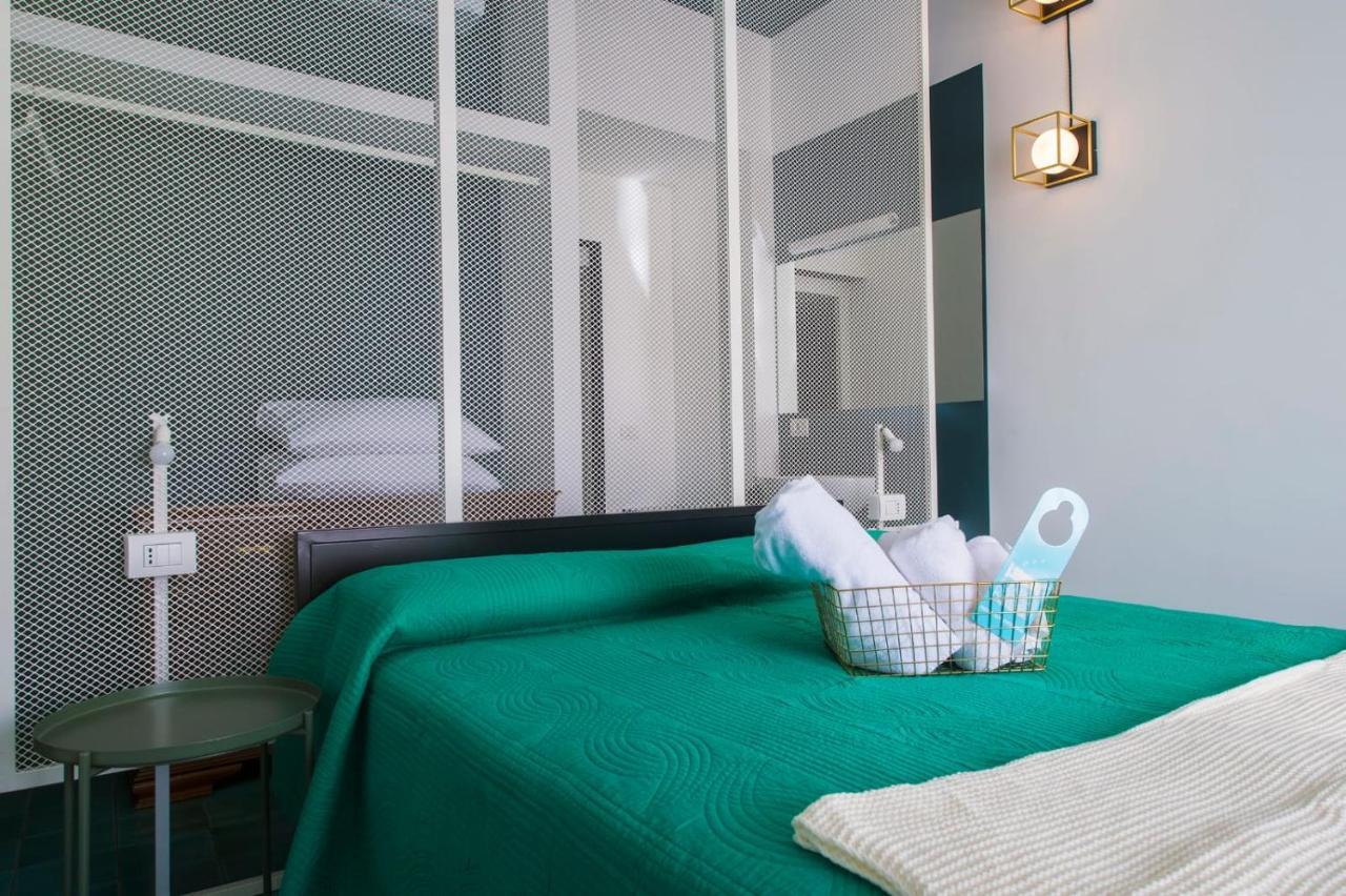 Ninina Boutique Suites Salerno Exterior photo